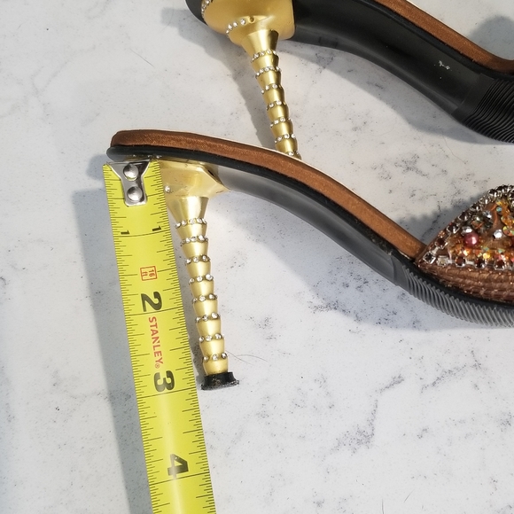 👠 VINTAGE HEELED SANDALS - Picture 10 of 10